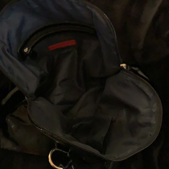 Tommy Hilfiger black patent leather dome Handbag - Picture 7 of 7